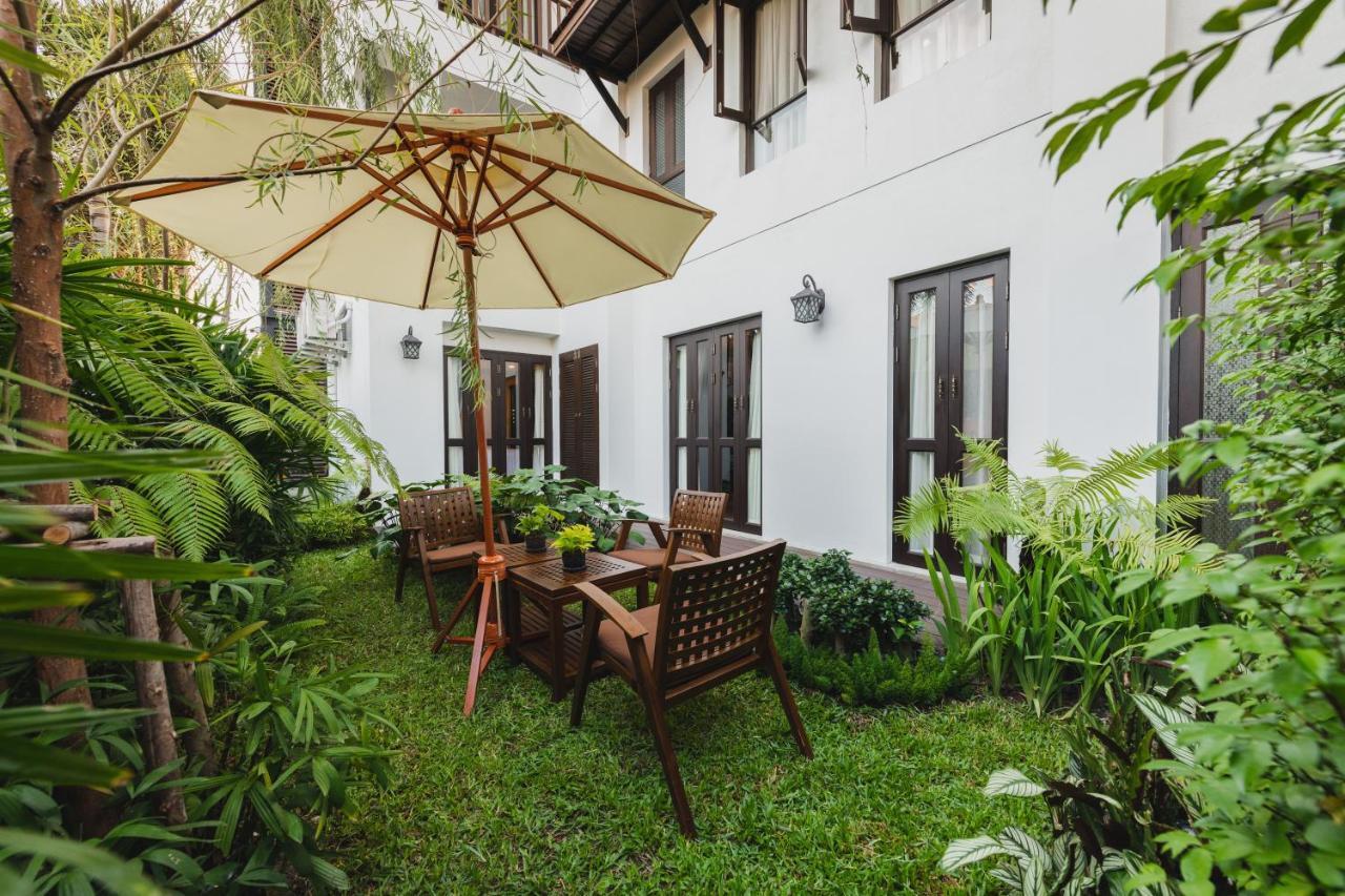 Hotel El Barrio Lanna Chiang Mai Exterior foto